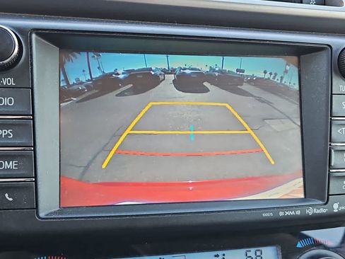 Used 2016 Toyota RAV4 Limited image 33