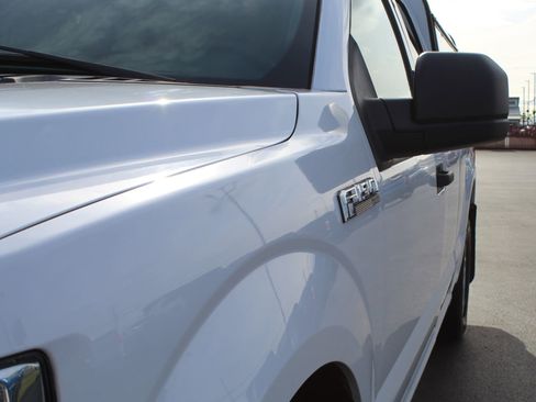 Used 2017 Ford F150 XLT image 11