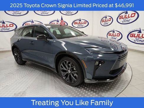 Used 2025 Toyota Crown Signia Limited image 1