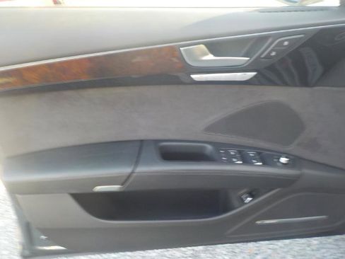 Used 2017 Audi A8 L 3.0T w/ Executive Package image 10