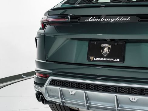 Used 2022 Lamborghini Urus AWD/4WD image 57