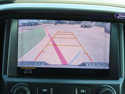 Used 2020 Chevrolet Colorado LT w/ LT Convenience Package RWD image 18