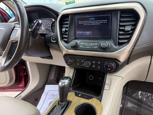 Used 2017 GMC Acadia Denali w/ Technology Package AWD/4WD image 41