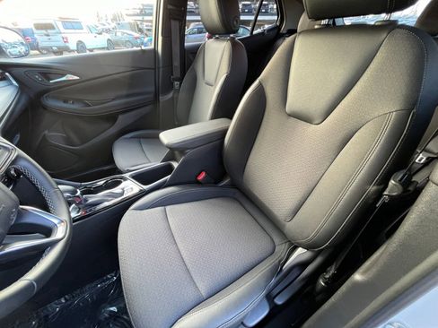 Used 2025 Buick Encore GX Preferred image 36