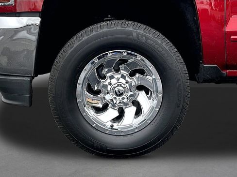 Used 2018 Chevrolet Silverado 1500 LT w/ All Star Edition image 8