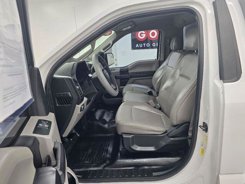 Used 2017 Ford F150 XL w/ Equipment Group 101A Mid RWD image 10
