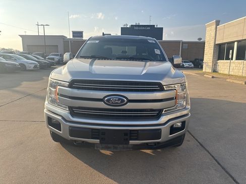 Used 2020 Ford F150 Lariat image 2