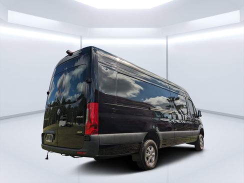 New 2024 Mercedes-Benz Sprinter 2500 image 3