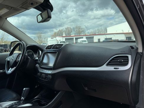 Used 2015 Dodge Journey R/T w/ Flexible Seating Group AWD/4WD image 21