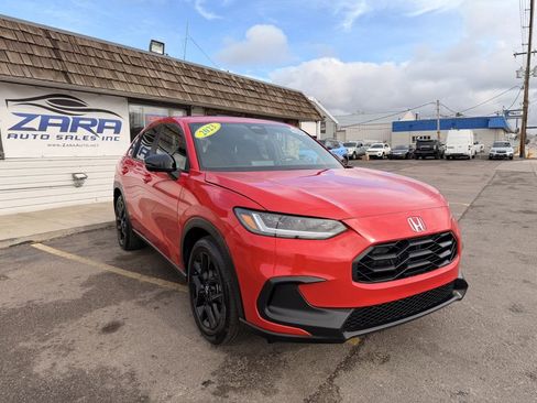 Used 2023 Honda HR-V Sport image 9