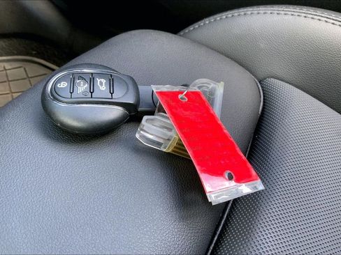 Certified 2024 MINI Cooper SE image 14