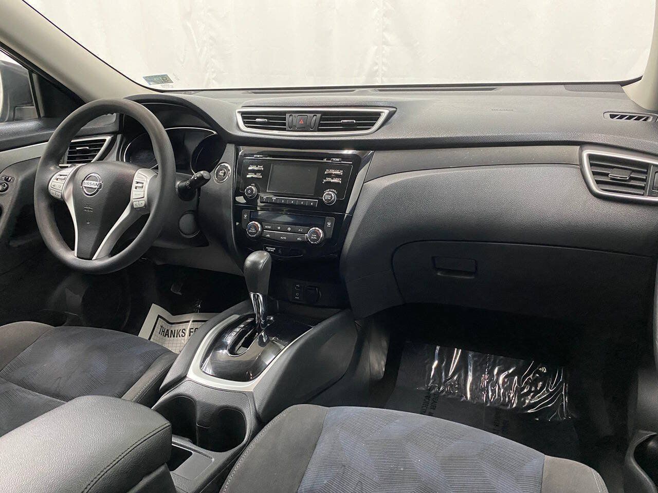 Used 2015 Nissan Rogue SV AWD/4WD image 11