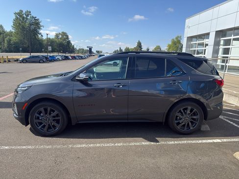 Used 2022 Chevrolet Equinox RS w/ RS Leather Package AWD/4WD image 6