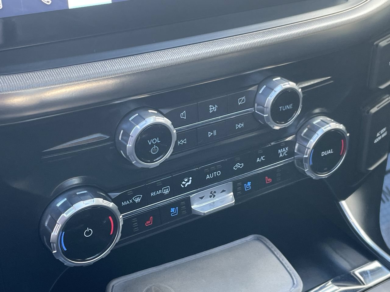 Used 2023 Ford F150 Raptor AWD/4WD image 35