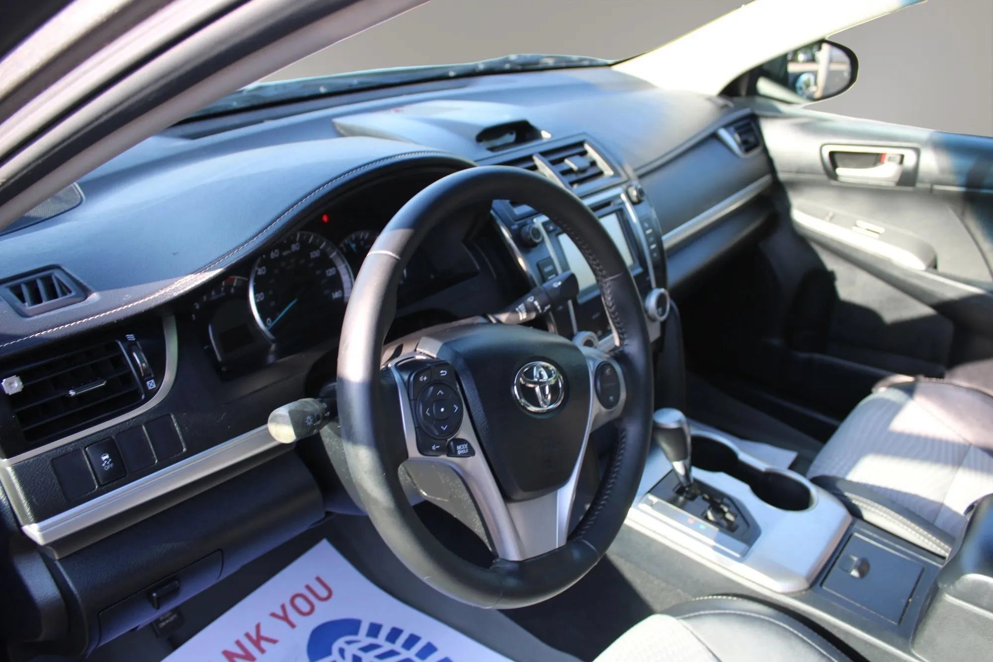 Used 2013 Toyota Camry SE FWD image 14