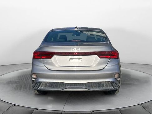 Used 2024 Kia Forte LXS image 4