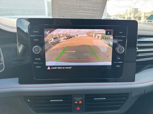 Certified 2025 Volkswagen Jetta GLI Autobahn image 27