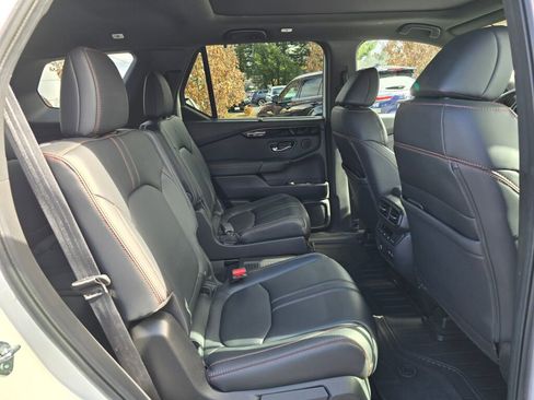 Certified 2023 Honda Pilot TrailSport image 7