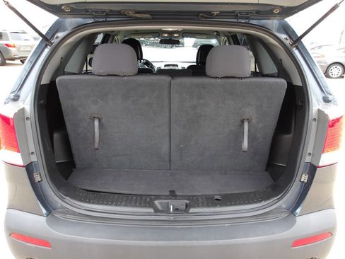 Used 2011 Kia Sorento LX image 24