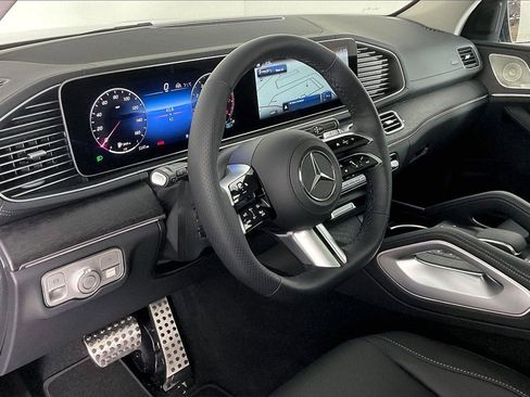 New 2026 Mercedes-Benz GLS 450 4MATIC image 6