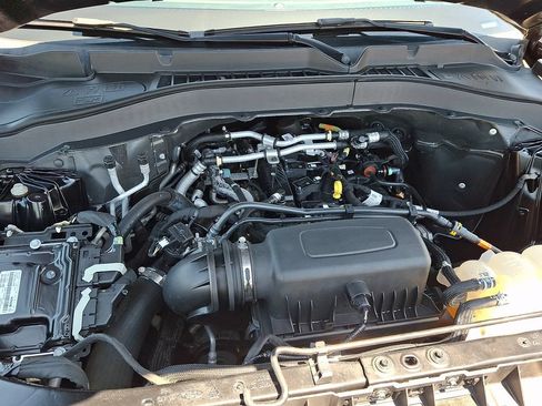 Used 2021 Ford Explorer XLT w/ Equipment Group 202A AWD/4WD image 30