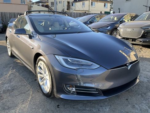 Used 2019 Tesla Model S Long Range image 68