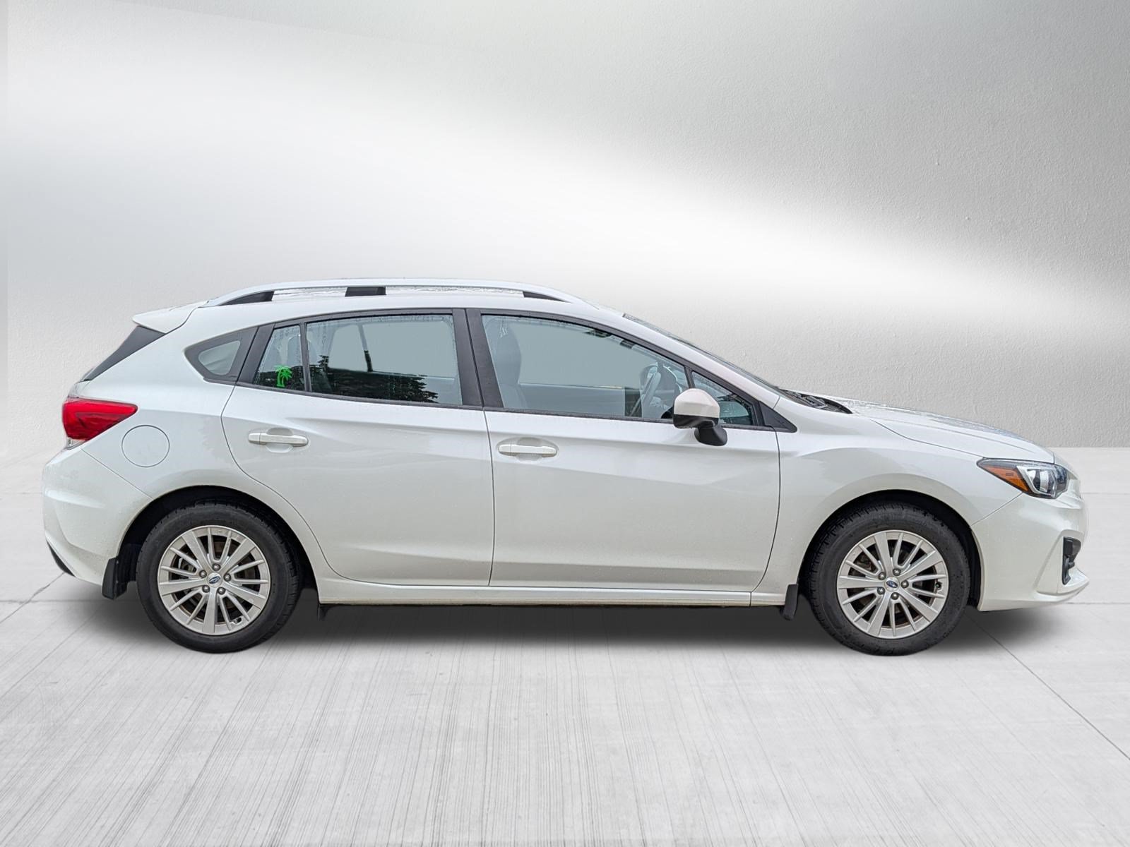 Used 2017 Subaru Impreza 2.0i Premium w/ BSD & Rcta/SRF/Eyesight AWD/4WD image 8
