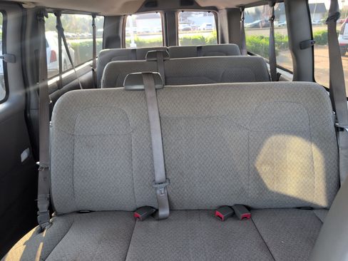 Used 2022 Chevrolet Express 3500 LS RWD image 25