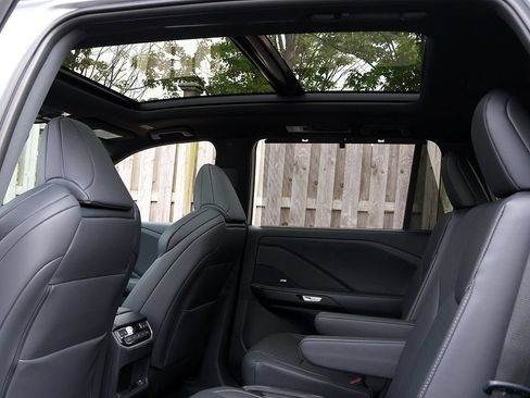 New 2026 Lexus TX 500h AWD w/ Technology Package image 15