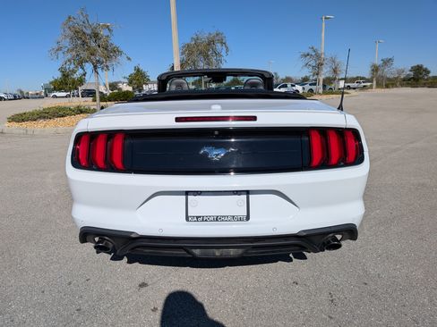 Used 2022 Ford Mustang Premium image 6