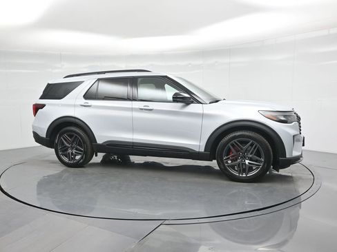 New 2026 Ford Explorer ST w/ Sun And Sound Package image 24