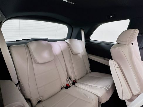 New 2026 Mercedes-Benz GLS 580 4MATIC image 30