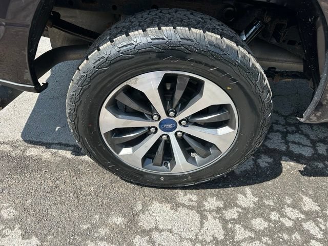 Used 2018 Ford F150 XL w/ Equipment Group 101A Mid AWD/4WD image 11
