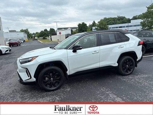 Used 2024 Toyota RAV4 XSE w/ Advanced Technology Package AWD/4WD image 17