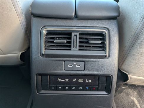 Used 2024 MAZDA CX-90 Plug-In Hybrid w/ Preferred image 27