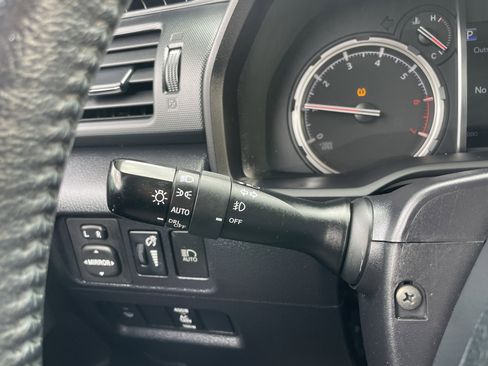 Used 2020 Toyota 4Runner Limited image 21