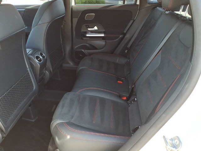 Used 2023 Mercedes-Benz GLA 250 image 18