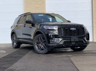 New 2026 Ford Explorer ST-Line w/ ST-Line Street Pack video 2