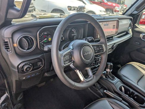 Used 2024 Jeep Wrangler Unlimited Sahara w/ Safety Group AWD/4WD image 11