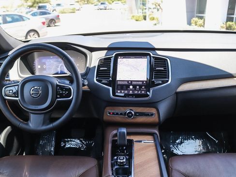 Used 2023 Volvo XC90 B6 Plus w/ Protection Package Premier AWD/4WD image 14