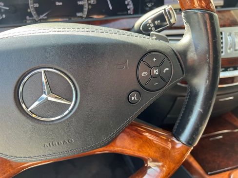 Used 2010 Mercedes-Benz S 550 image 41