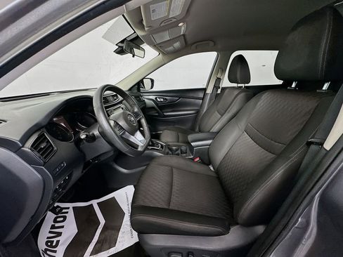 Used 2019 Nissan Rogue SV AWD/4WD image 19