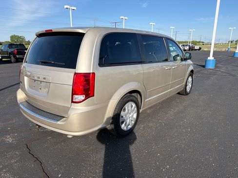 Used 2013 Dodge Grand Caravan SE FWD image 5