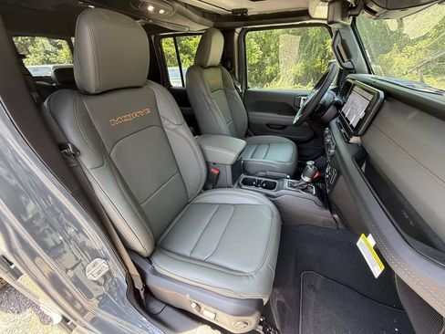 New 2026 Jeep Gladiator Mojave AWD/4WD image 9