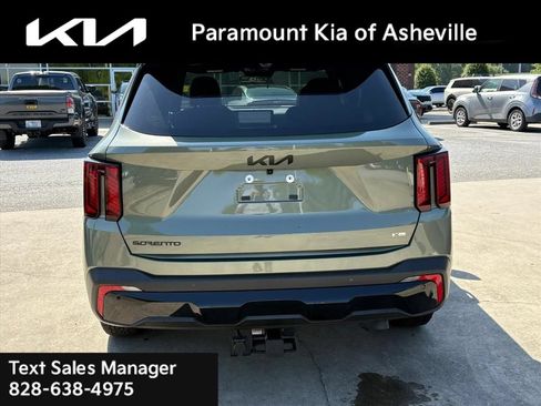 Used 2026 Kia Sorento SX Prestige w/ Olive Brown Leather Package AWD/4WD image 5