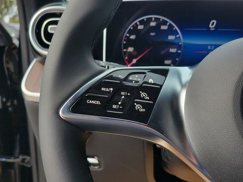 Certified 2026 Mercedes-Benz GLC 300 image 8