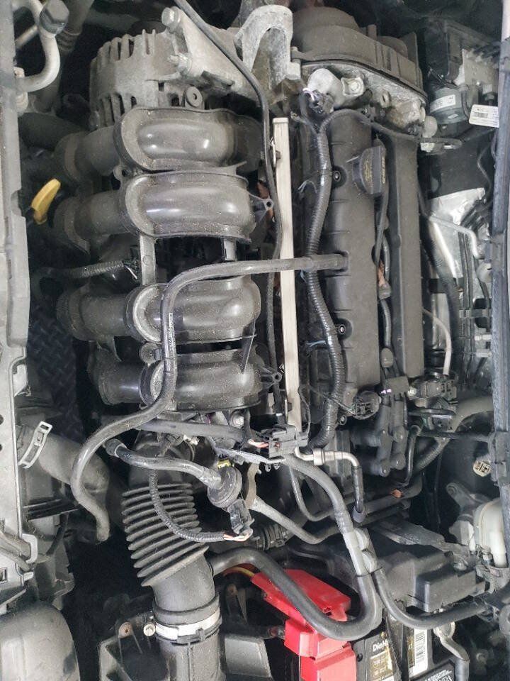 Used 2019 Ford Fiesta SE w/ Equipment Group 201A FWD image 4
