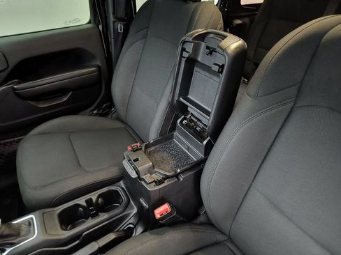 Used 2020 Jeep Wrangler Unlimited Sport S AWD/4WD image 14