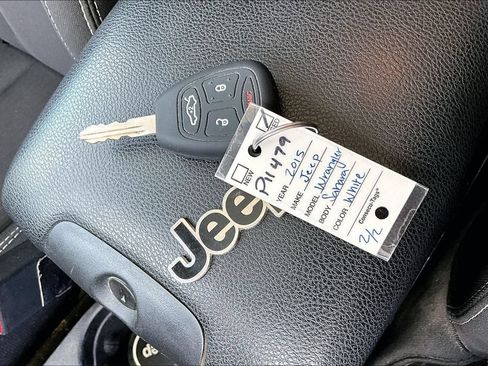 Used 2015 Jeep Wrangler Unlimited Sahara w/ Max Tow Package AWD/4WD image 23
