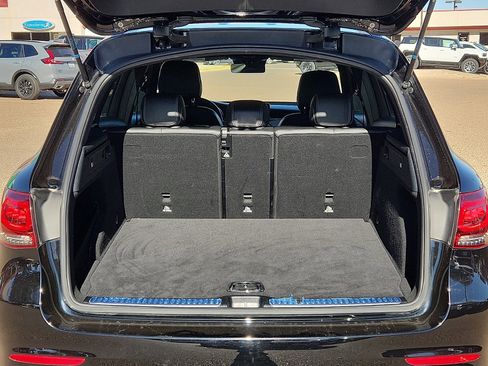 Used 2022 Mercedes-Benz GLC 300 4MATIC image 9